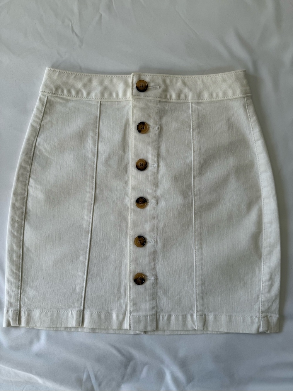 LOFT- White Denim Button-Front Skirt- Women- Size 0 Petite